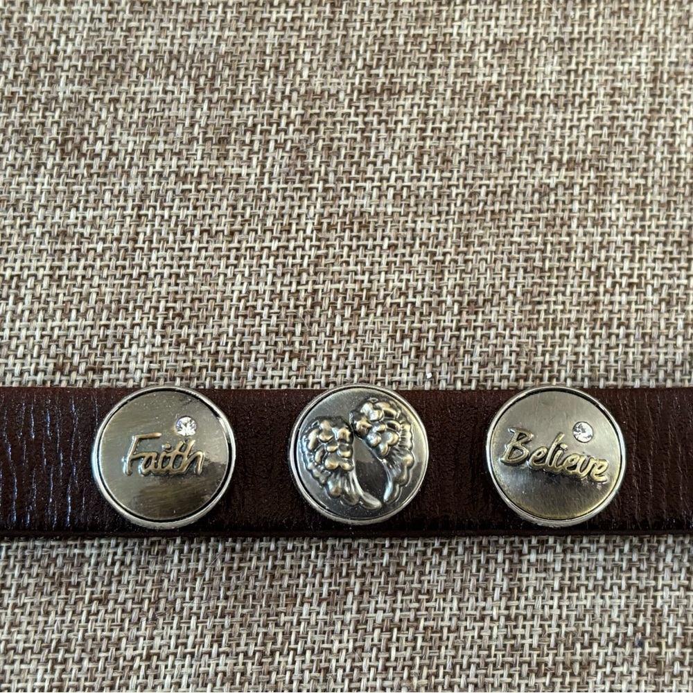 Bracelet